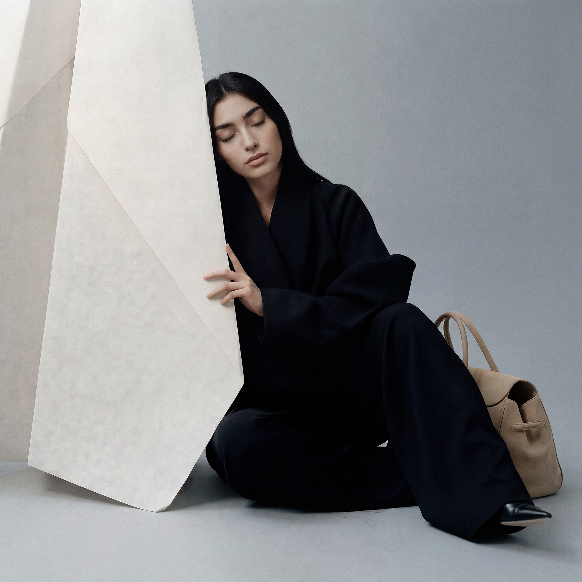 Fashion_Editorial_Paper